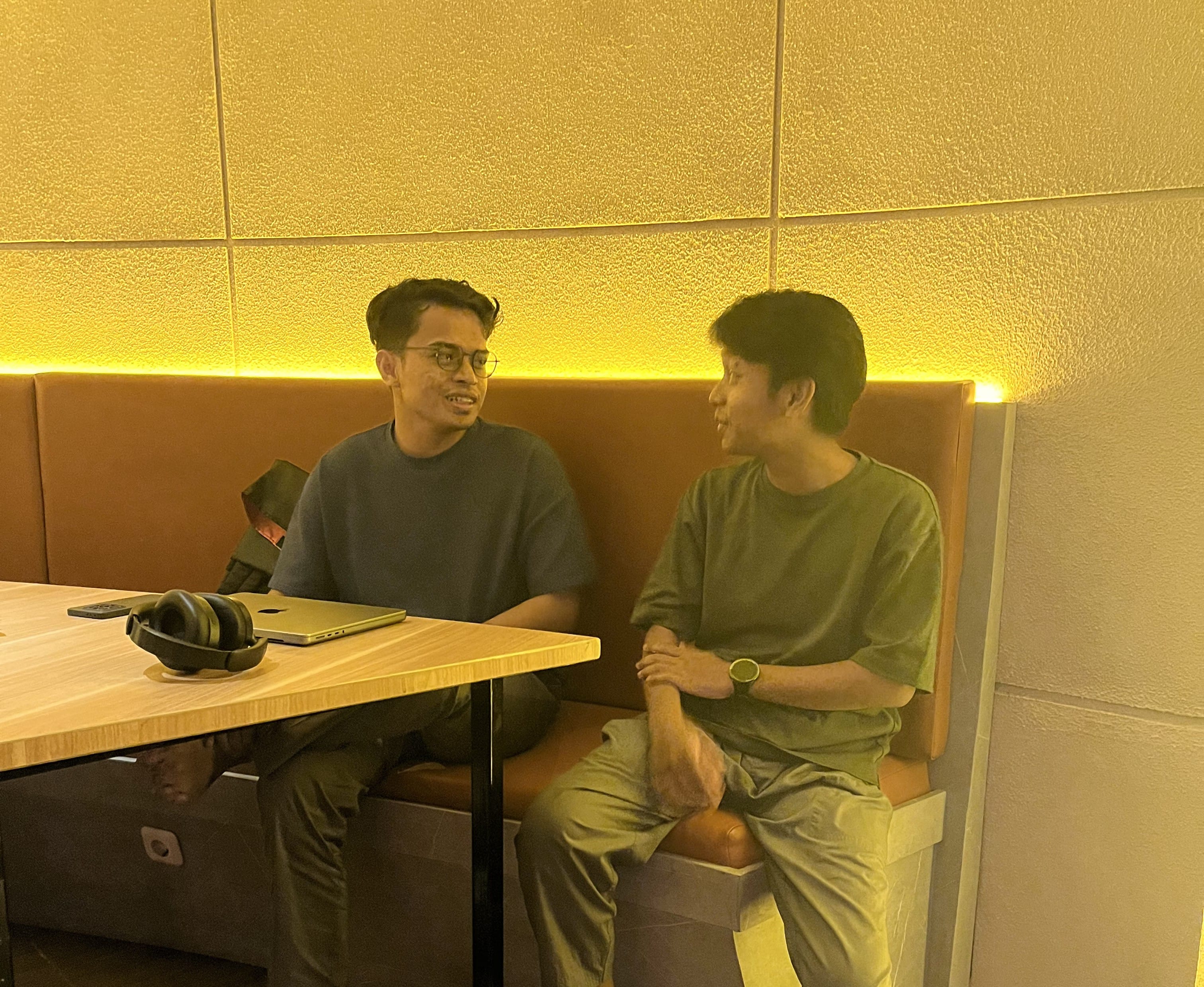 Obrolan santai setelah kerja